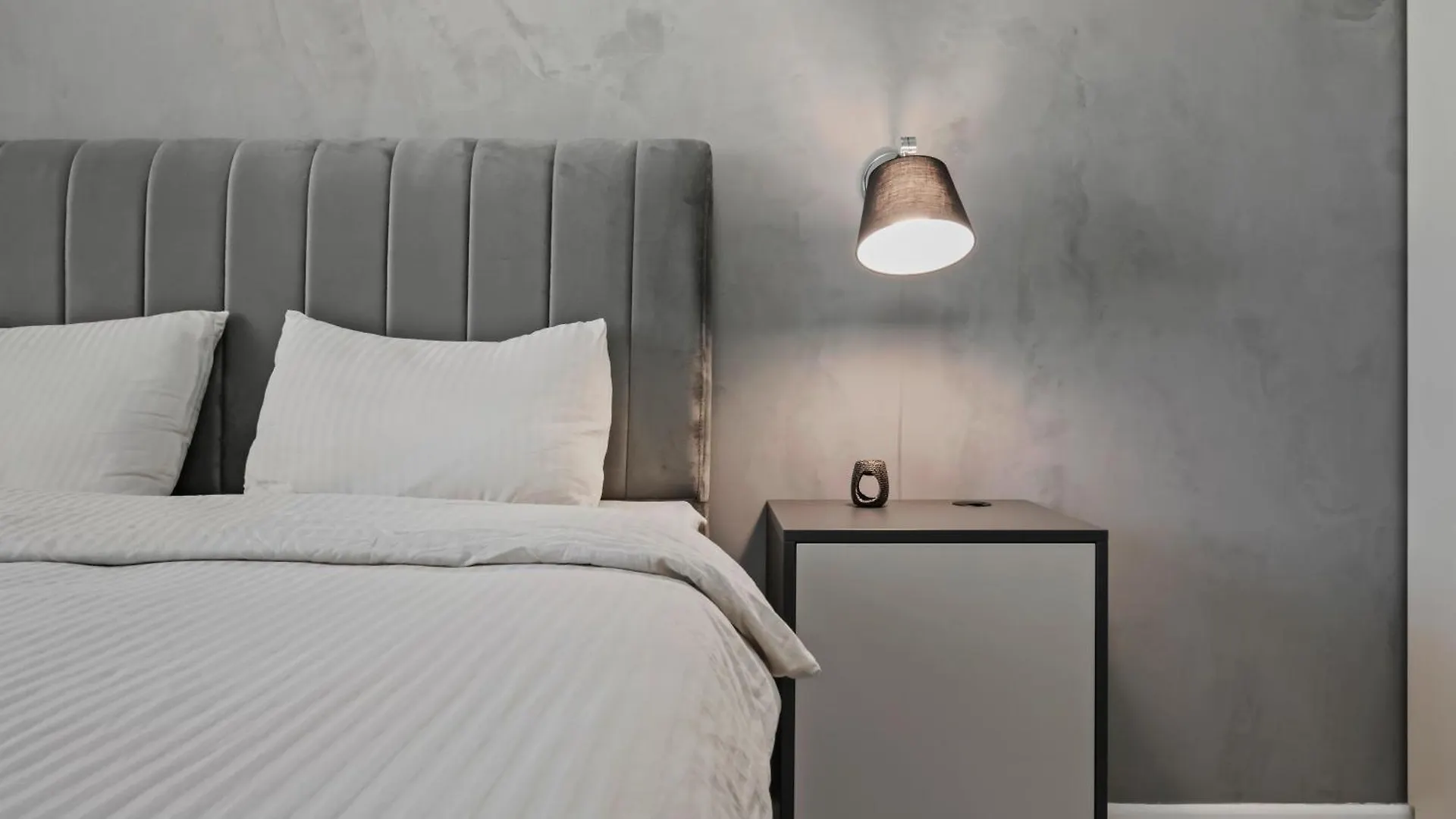 Ultra-Modern & Spacious 2Br Apartment With Balcony Bukarest