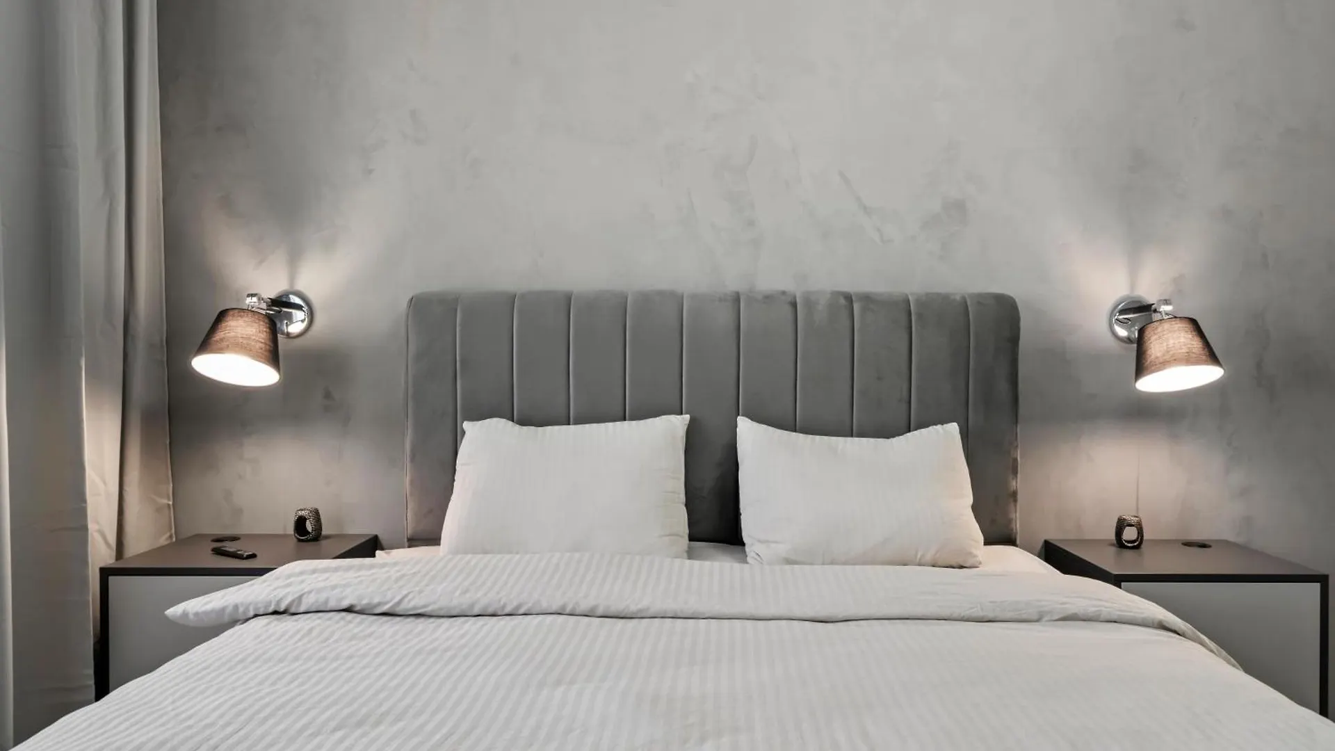 Ultra-Modern & Spacious 2Br Apartment With Balcony Bucharest